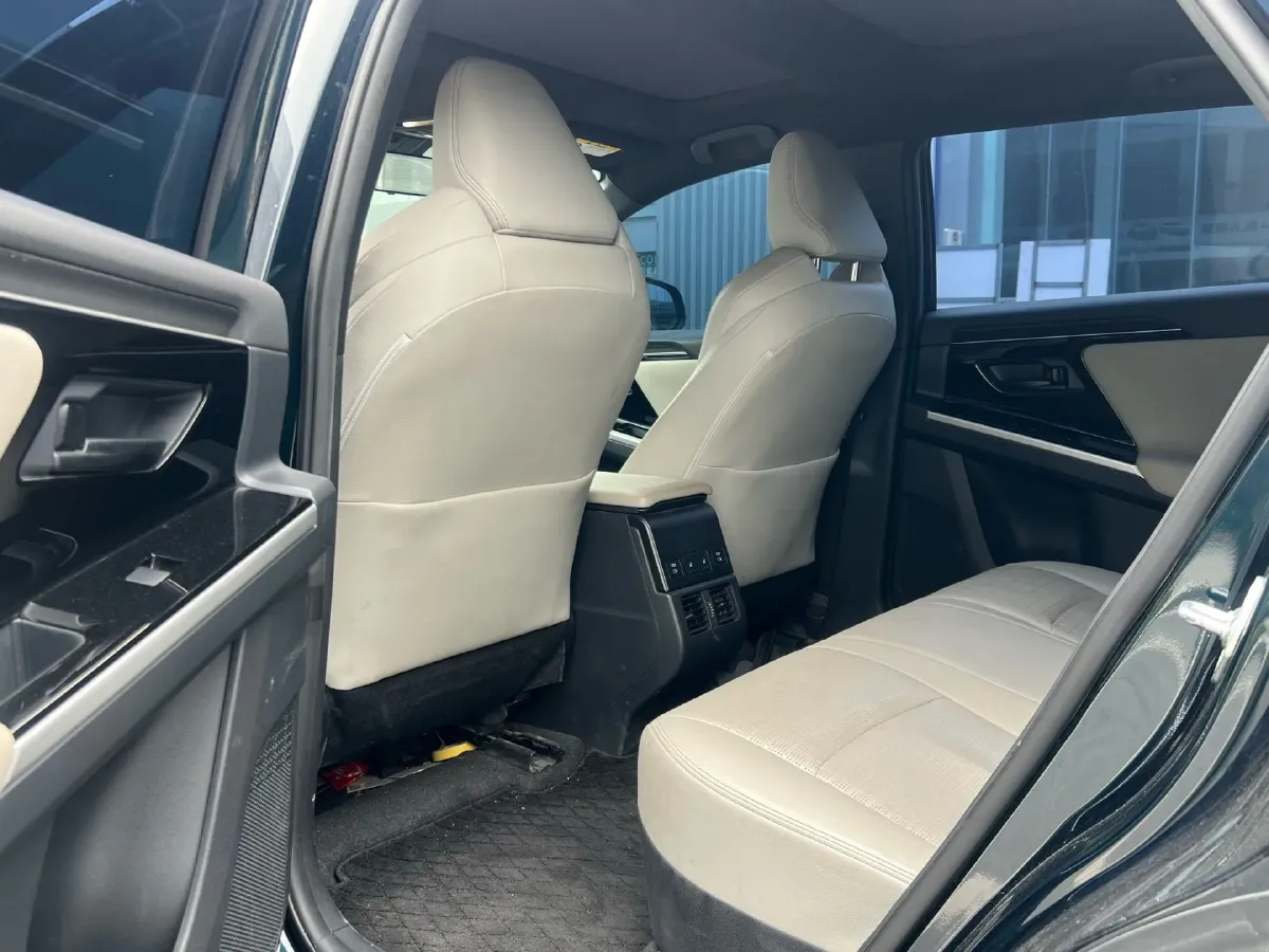 2022 Toyota bZ4X BEV 66.7KWH,autocango,china used car exporter,china ev exporter,chinese used car exporter,chinese used ev exporter