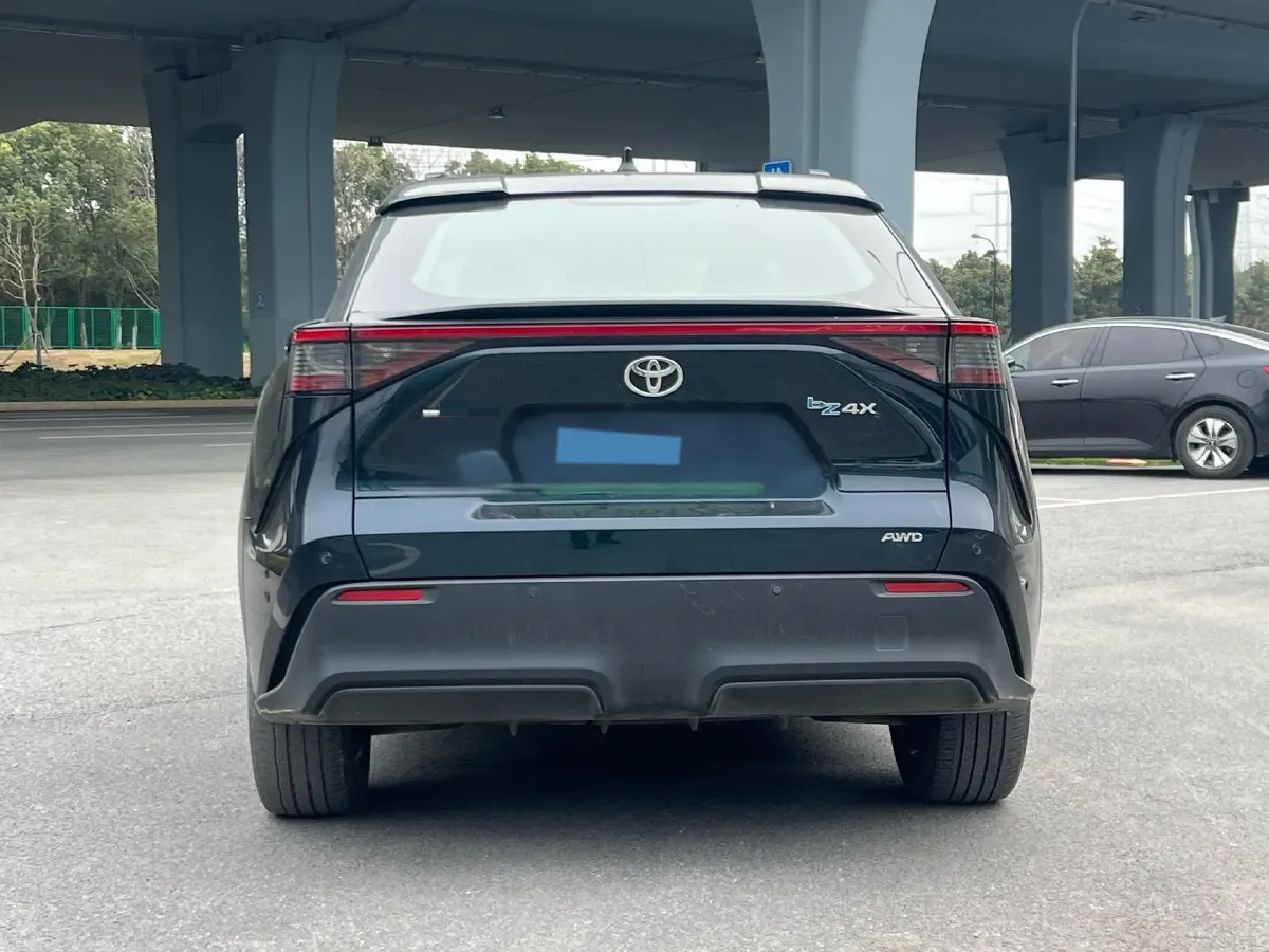 2022 Toyota bZ4X BEV 66.7KWH,autocango,china used car exporter,china ev exporter,chinese used car exporter,chinese used ev exporter