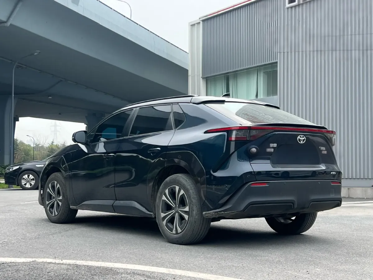 2022 Toyota bZ4X BEV 66.7KWH,autocango,china used car exporter,china ev exporter,chinese used car exporter,chinese used ev exporter
