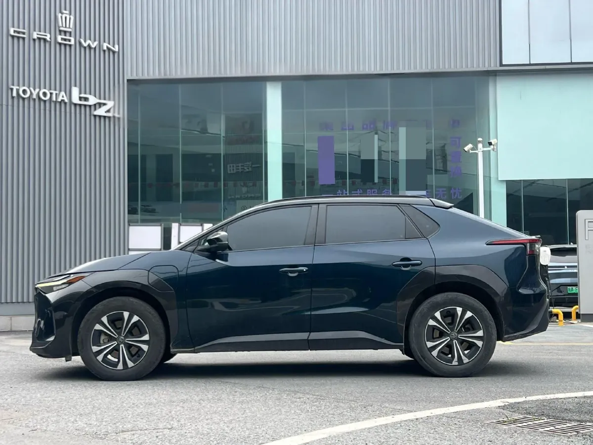2022 Toyota bZ4X BEV 66.7KWH,autocango,china used car exporter,china ev exporter,chinese used car exporter,chinese used ev exporter