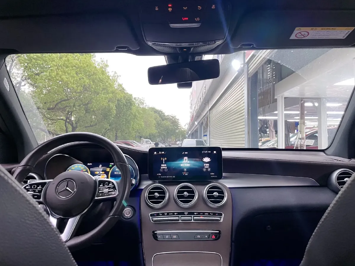 2022 Mercedes-Benz GLC Class 2.0T 258HP L4 9AT,autocango,china used car exporter,china ev exporter,chinese used car exporter,chinese used ev exporter