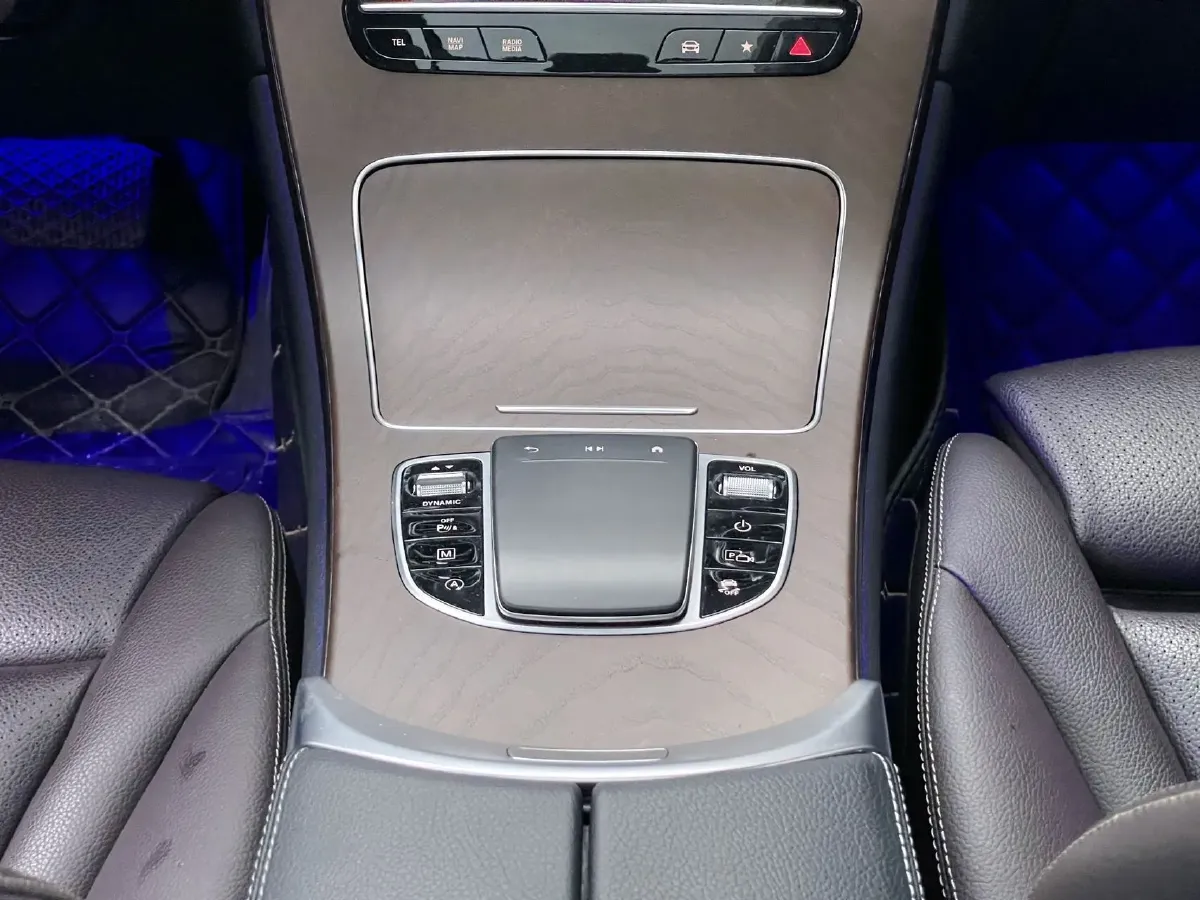 2022 Mercedes-Benz GLC Class 2.0T 258HP L4 9AT,autocango,china used car exporter,china ev exporter,chinese used car exporter,chinese used ev exporter