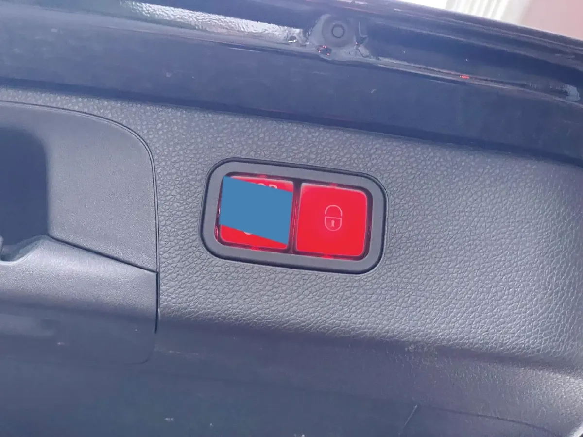 2022 Mercedes-Benz GLC Class 2.0T 258HP L4 9AT,autocango,china used car exporter,china ev exporter,chinese used car exporter,chinese used ev exporter