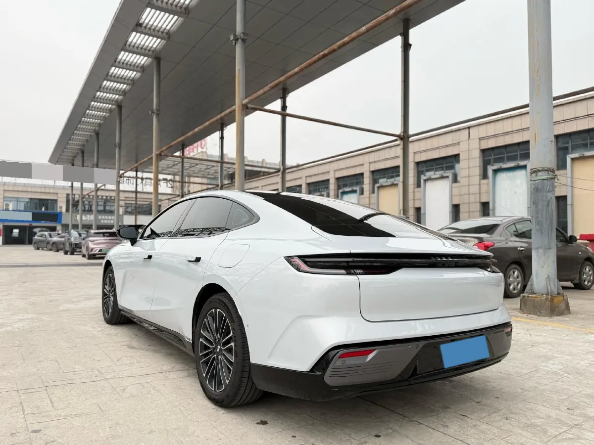 2025 Geely Galaxy Starshine 8 1.5L 112HP L4 1DHT PHEV,autocango,china used car exporter,china ev exporter,chinese used car exporter,chinese used ev exporter