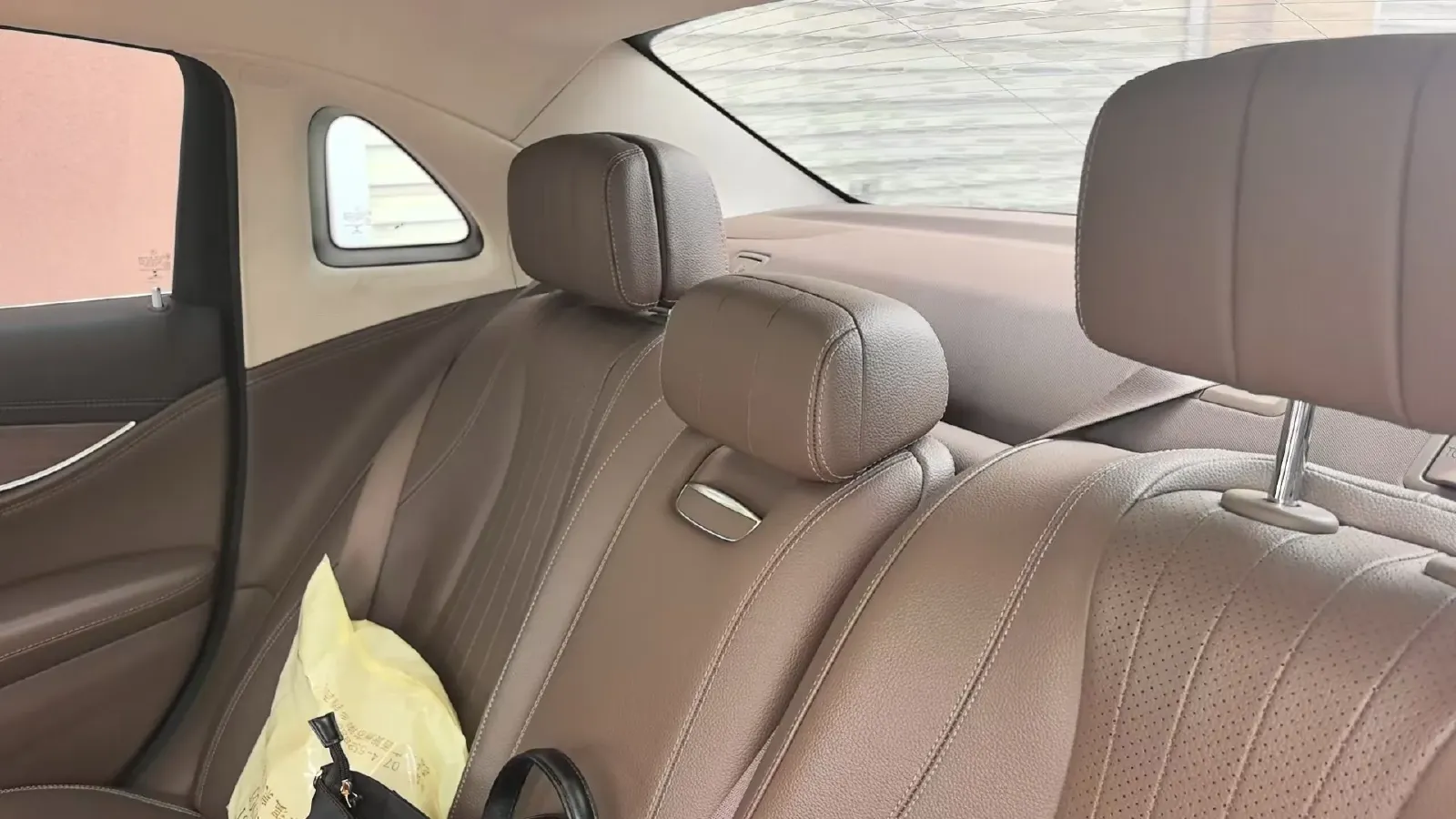 2021 Mercedes-Benz E Class 2.0T 197HP L4 9AT,autocango,china used car exporter,china ev exporter,chinese used car exporter,chinese used ev exporter