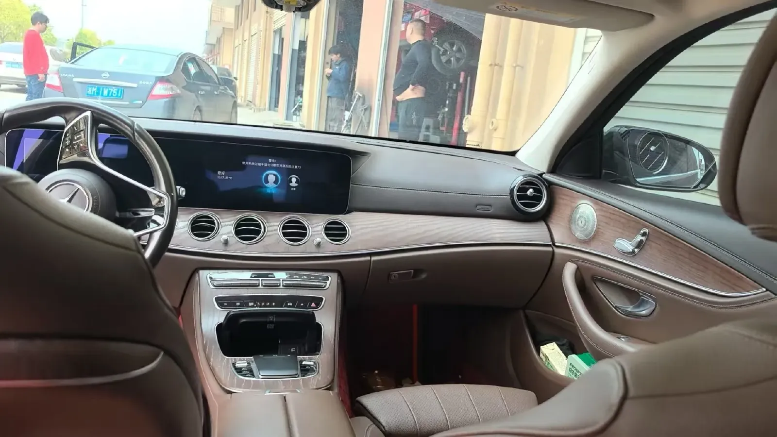 2021 Mercedes-Benz E Class 2.0T 197HP L4 9AT,autocango,china used car exporter,china ev exporter,chinese used car exporter,chinese used ev exporter