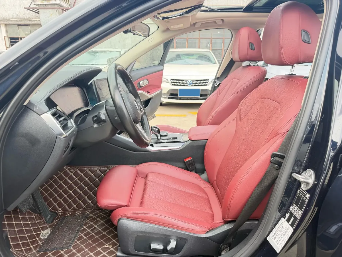 2022 BMW 3 Series 2.0T 156HP L4 8AT,autocango,china used car exporter,china ev exporter,chinese used car exporter,chinese used ev exporter