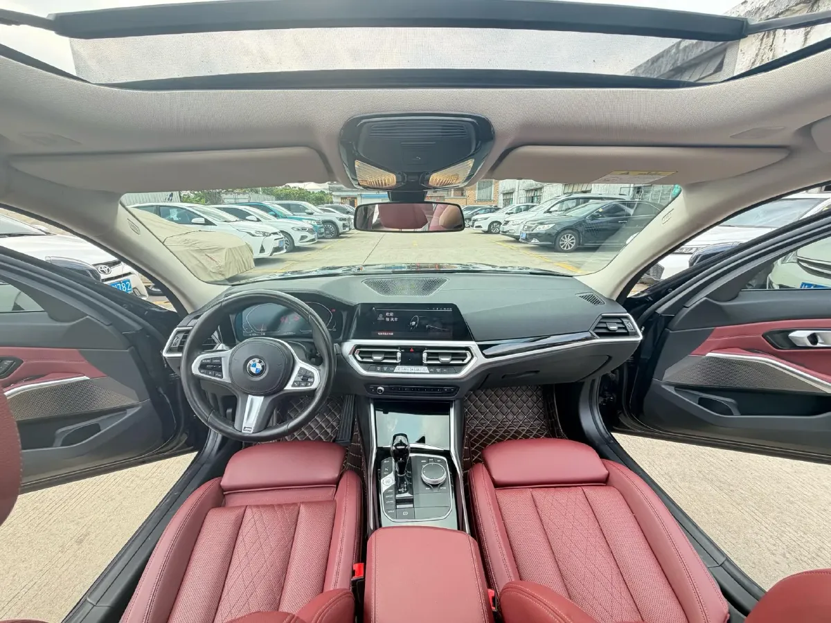 2022 BMW 3 Series 2.0T 156HP L4 8AT,autocango,china used car exporter,china ev exporter,chinese used car exporter,chinese used ev exporter