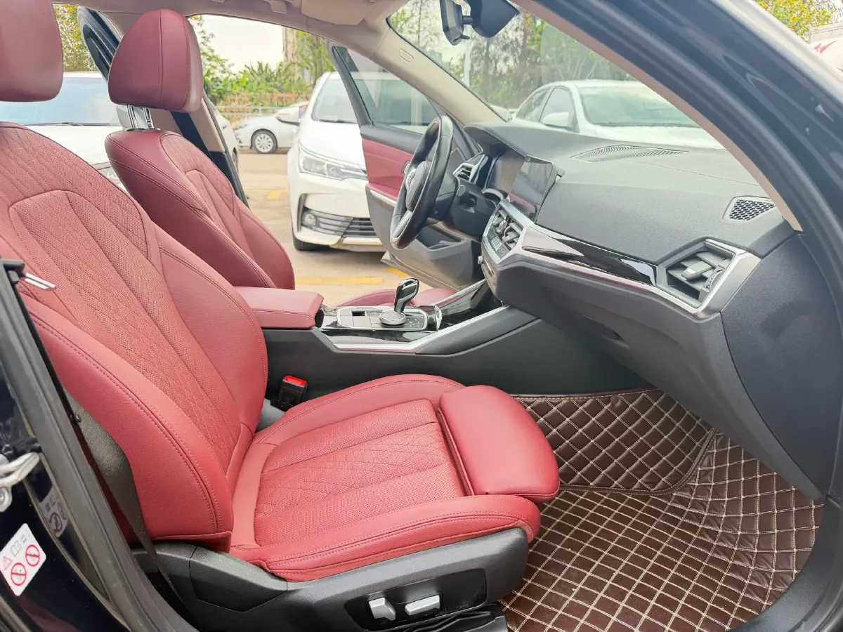 2022 BMW 3 Series 2.0T 156HP L4 8AT,autocango,china used car exporter,china ev exporter,chinese used car exporter,chinese used ev exporter