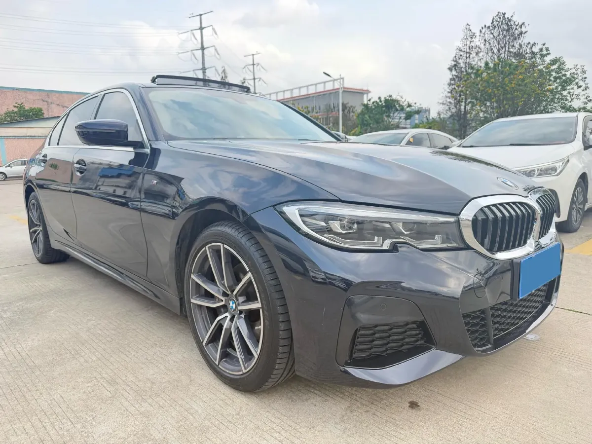 2022 BMW 3 Series 2.0T 156HP L4 8AT,autocango,china used car exporter,china ev exporter,chinese used car exporter,chinese used ev exporter