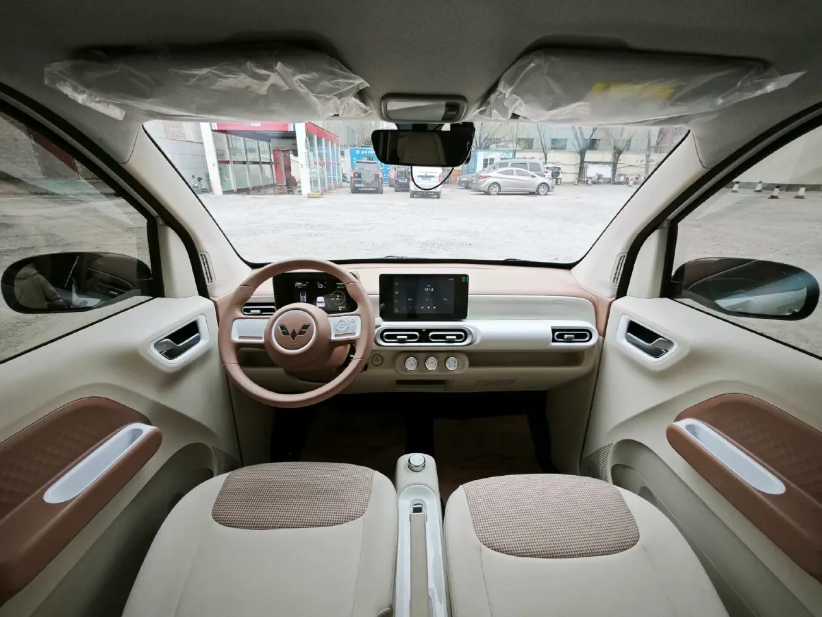 2024 WuLing HongGuang MINI EV BEV 17.3KWH,autocango,china used car exporter,china ev exporter,chinese used car exporter,chinese used ev exporter