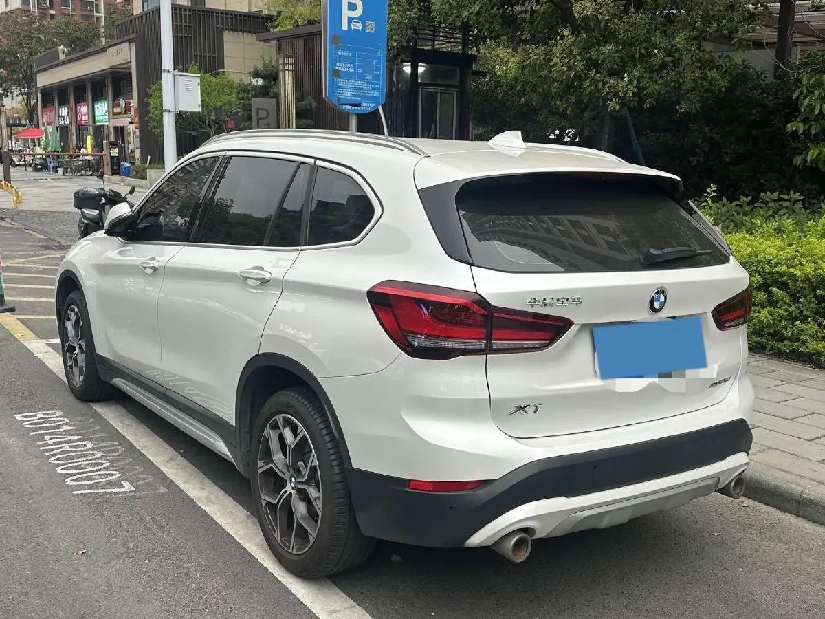 2020 BMW X1 1.5T 140HP L3 7DCT,autocango,china used car exporter,china ev exporter,chinese used car exporter,chinese used ev exporter