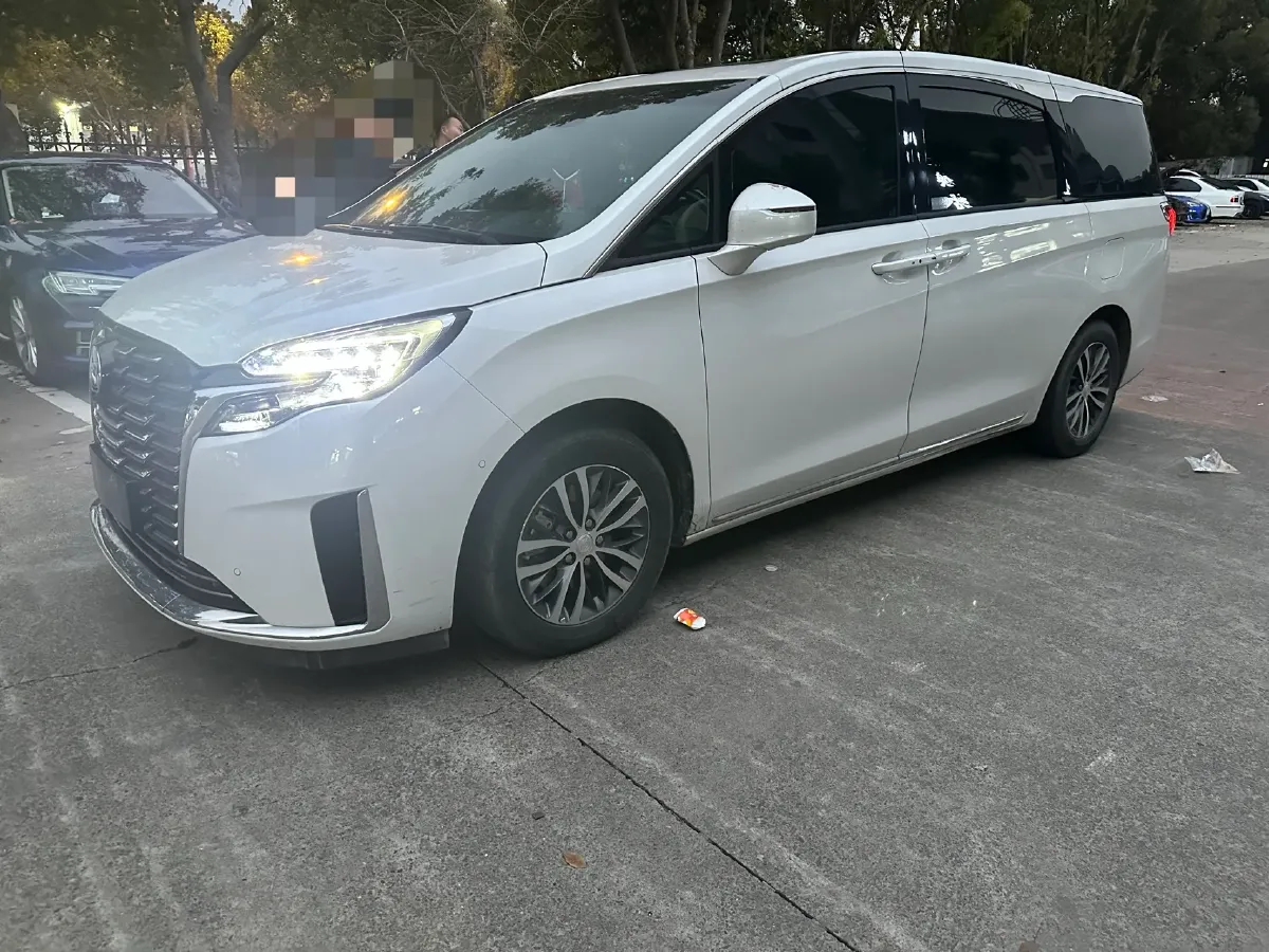 2023 Buick GL8 2.0T 237HP L4 9AT,autocango,china used car exporter,china ev exporter,chinese used car exporter,chinese used ev exporter