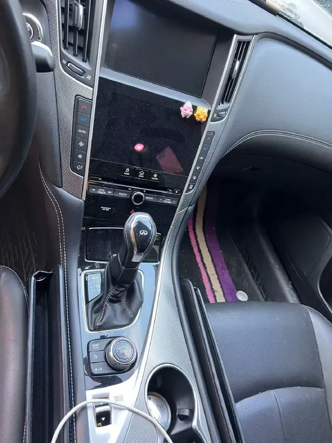 2018 Jeep Grand Commander 2.0T 265HP L4 9AT,autocango,china used car exporter,china ev exporter,chinese used car exporter,chinese used ev exporter