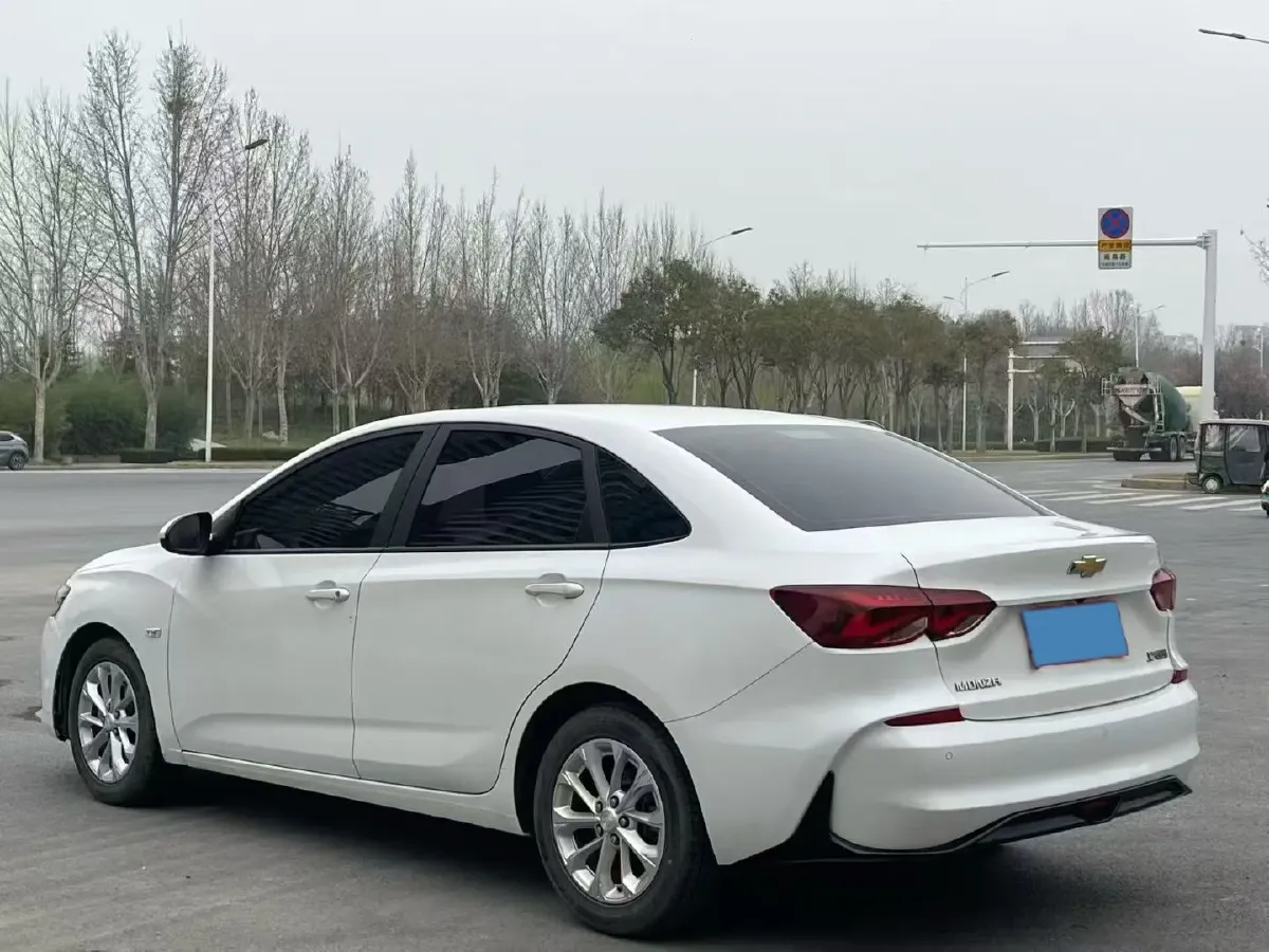 2024 Chevrolet Monza 1.5L 113HP L4 6DCT,autocango,china used car exporter,china ev exporter,chinese used car exporter,chinese used ev exporter