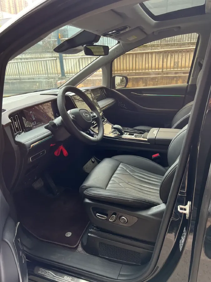 2024 GAC Trumpchi M8 2.0T 252HP L4 8AT,autocango,china used car exporter,china ev exporter,chinese used car exporter,chinese used ev exporter