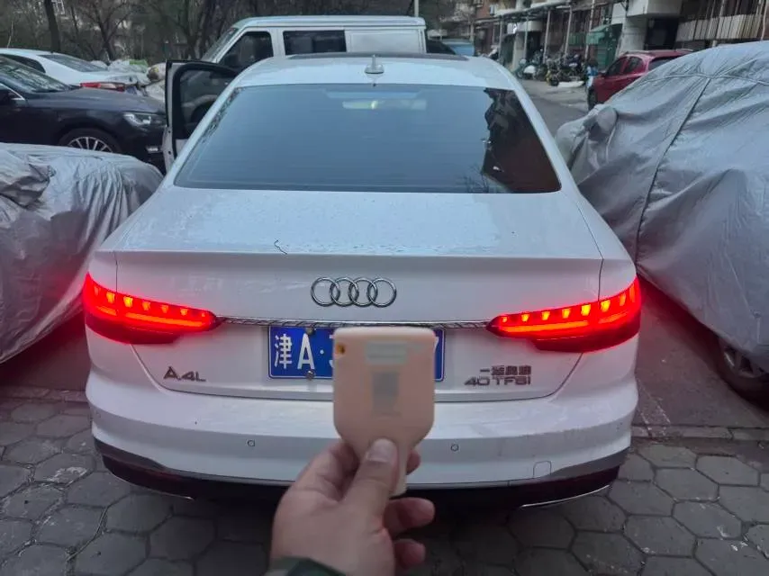 2020 Audi A4L 2.0T 190HP L4 7DCT,autocango,china used car exporter,china ev exporter,chinese used car exporter,chinese used ev exporter