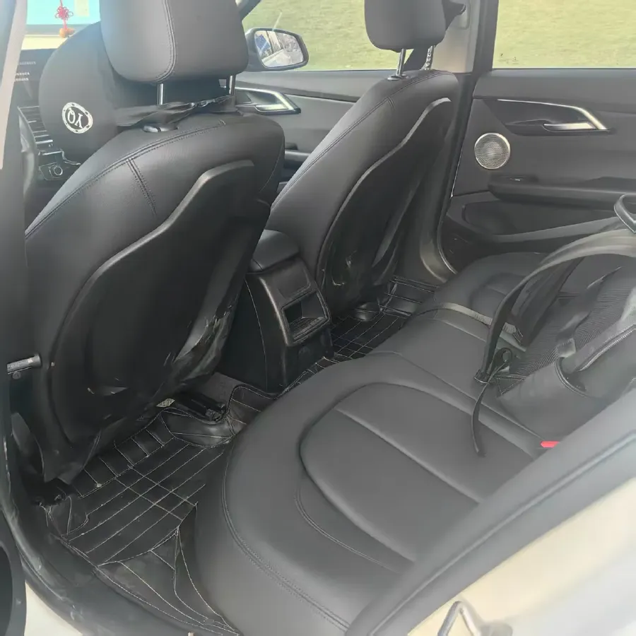 2022 BMW 1 Series 1.5T 140HP L3 7DCT,autocango,china used car exporter,china ev exporter,chinese used car exporter,chinese used ev exporter