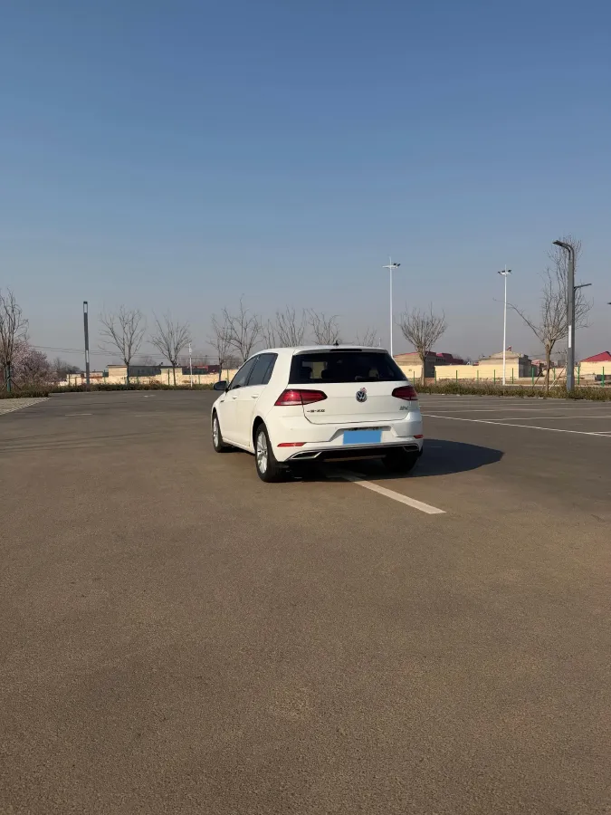2018 Volkswagen Golf 1.6L 110HP L4 6AT,autocango,china used car exporter,china ev exporter,chinese used car exporter,chinese used ev exporter