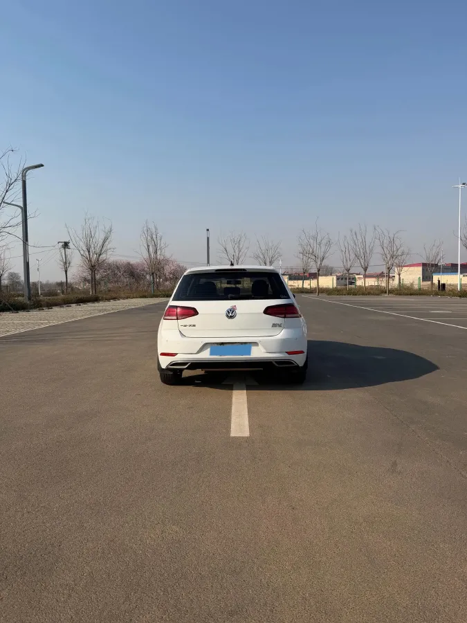 2018 Volkswagen Golf 1.6L 110HP L4 6AT,autocango,china used car exporter,china ev exporter,chinese used car exporter,chinese used ev exporter