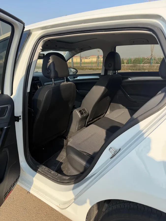 2018 Volkswagen Golf 1.6L 110HP L4 6AT,autocango,china used car exporter,china ev exporter,chinese used car exporter,chinese used ev exporter