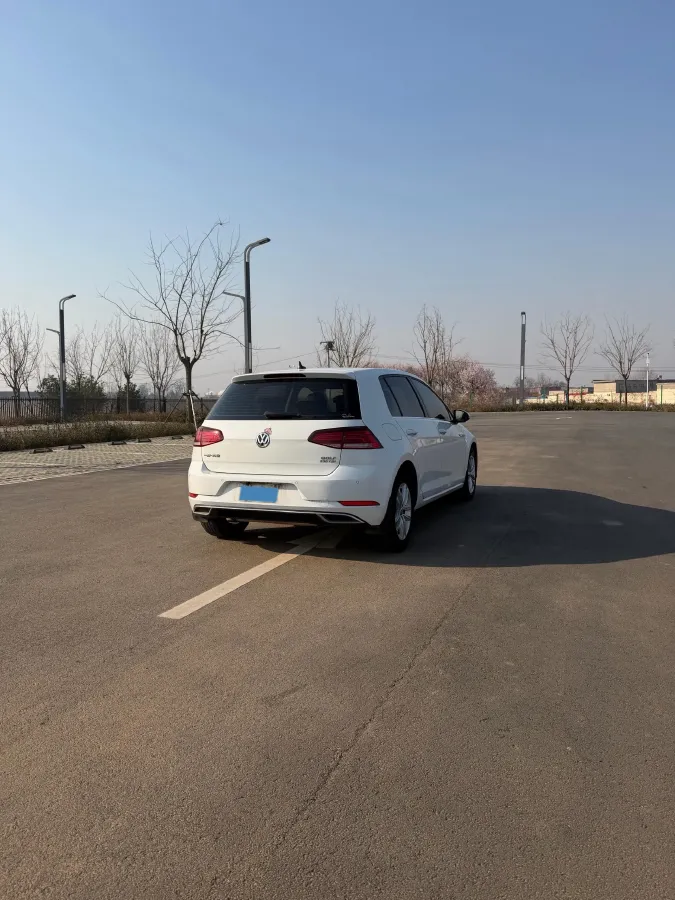 2018 Volkswagen Golf 1.6L 110HP L4 6AT,autocango,china used car exporter,china ev exporter,chinese used car exporter,chinese used ev exporter