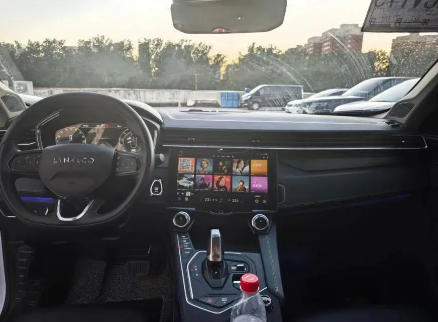 2020 LYNK&CO 05 2.0T 254HP L4 8AT,autocango,china used car exporter,china ev exporter,chinese used car exporter,chinese used ev exporter