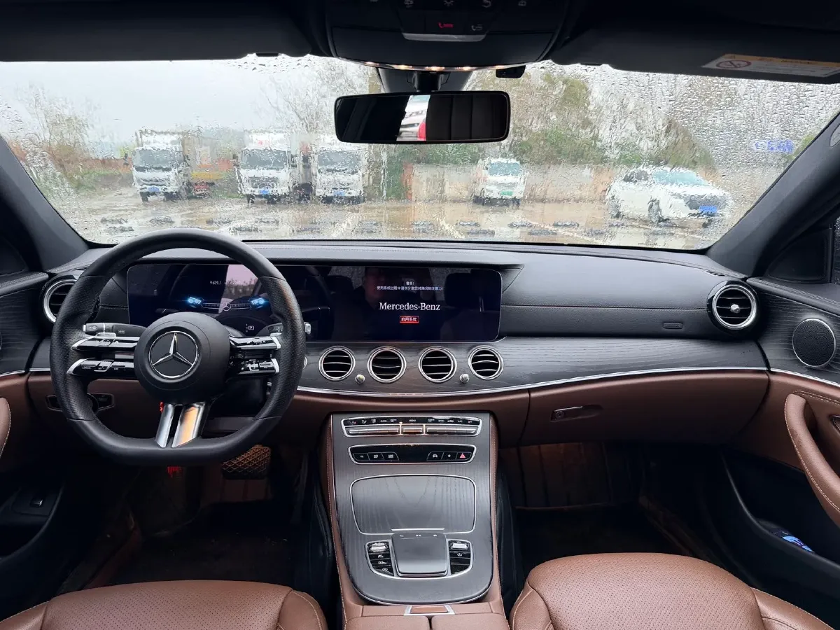 2021 Mercedes-Benz E Class 2.0T 258HP L4 9AT,autocango,china used car exporter,china ev exporter,chinese used car exporter,chinese used ev exporter