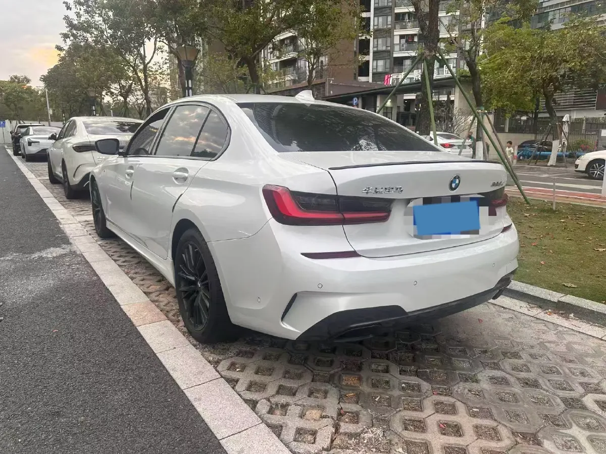 2022 BMW 3 Series 2.0T 184HP L4 8AT,autocango,china used car exporter,china ev exporter,chinese used car exporter,chinese used ev exporter