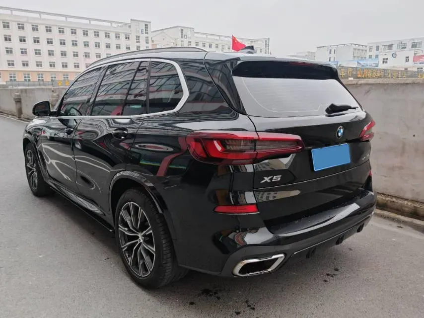 2022 BMW X5 2.0T 265HP L4 8AT,autocango,china used car exporter,china ev exporter,chinese used car exporter,chinese used ev exporter