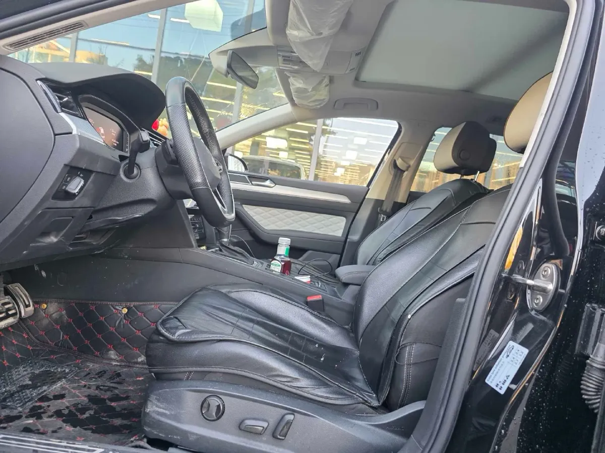 2024 Volkswagen Magotan 2.0T 186HP L4 7DCT,autocango,china used car exporter,china ev exporter,chinese used car exporter,chinese used ev exporter