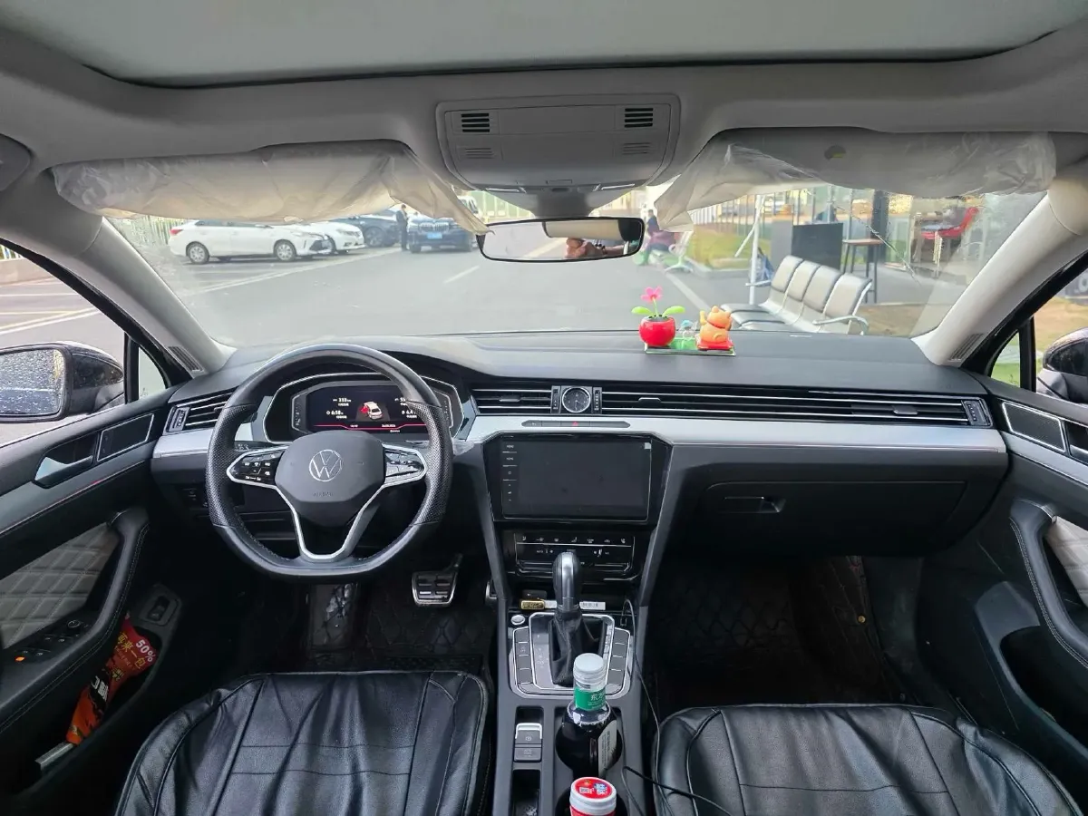 2024 Volkswagen Magotan 2.0T 186HP L4 7DCT,autocango,china used car exporter,china ev exporter,chinese used car exporter,chinese used ev exporter