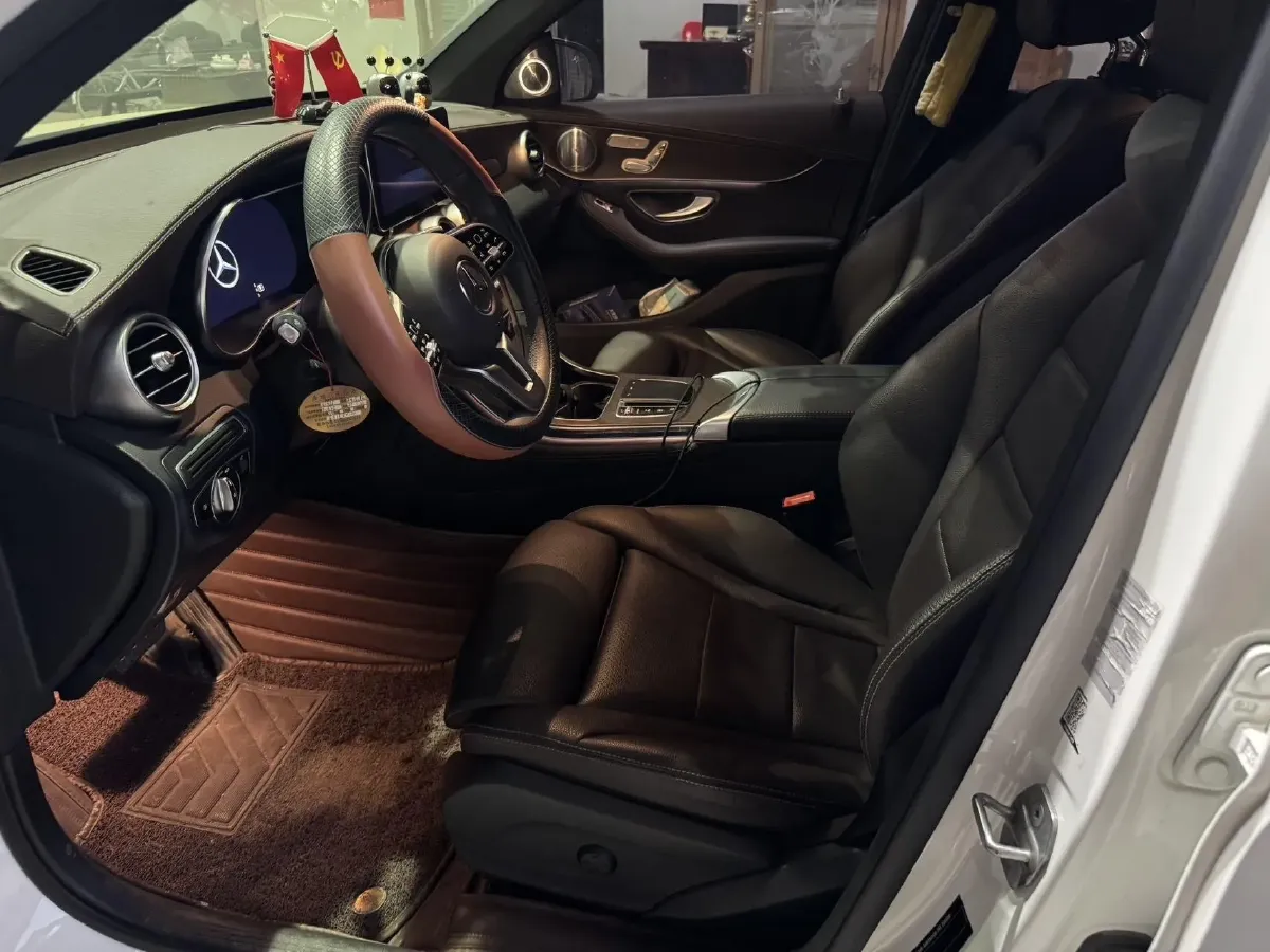 2021 Mercedes-Benz GLC Class 2.0T 197HP L4 9AT,autocango,china used car exporter,china ev exporter,chinese used car exporter,chinese used ev exporter