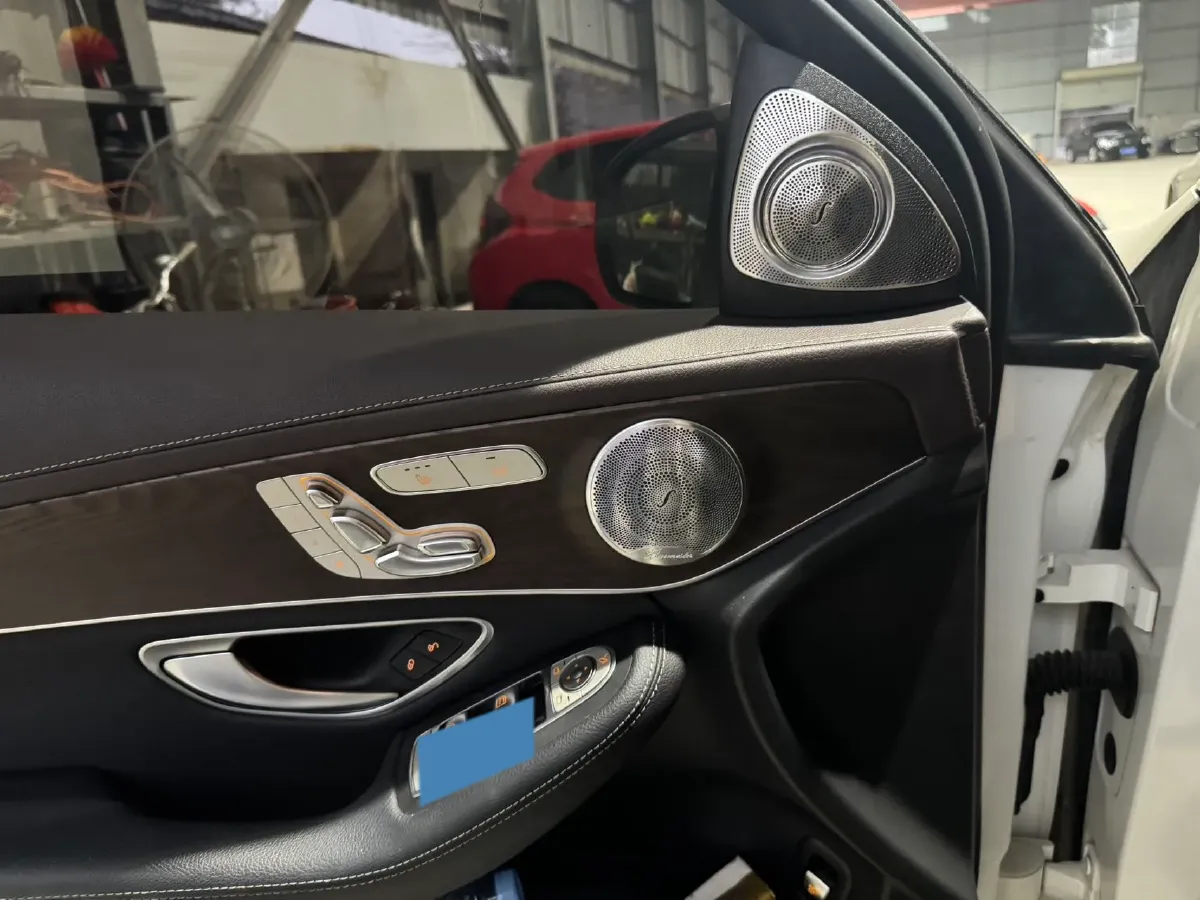 2021 Mercedes-Benz GLC Class 2.0T 197HP L4 9AT,autocango,china used car exporter,china ev exporter,chinese used car exporter,chinese used ev exporter