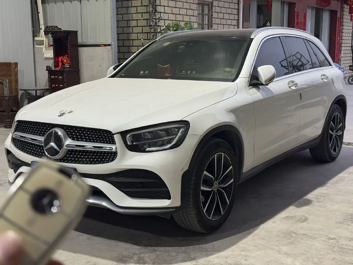 2021 Mercedes-Benz GLC Class 2.0T 197HP L4 9AT,autocango,china used car exporter,china ev exporter,chinese used car exporter,chinese used ev exporter