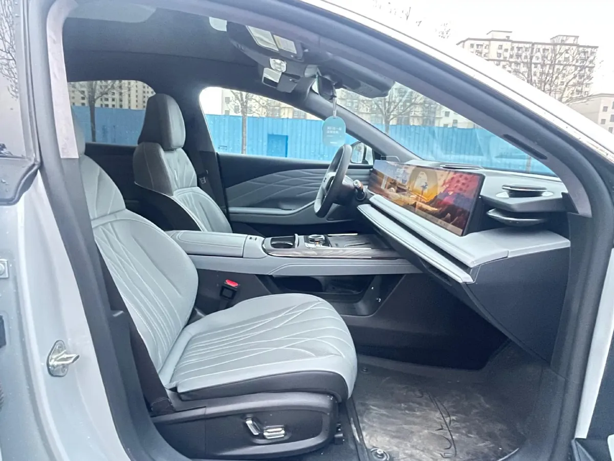 2025 MAXUS InterstellarX 2.5T 224HP L4 8AT,autocango,china used car exporter,china ev exporter,chinese used car exporter,chinese used ev exporter