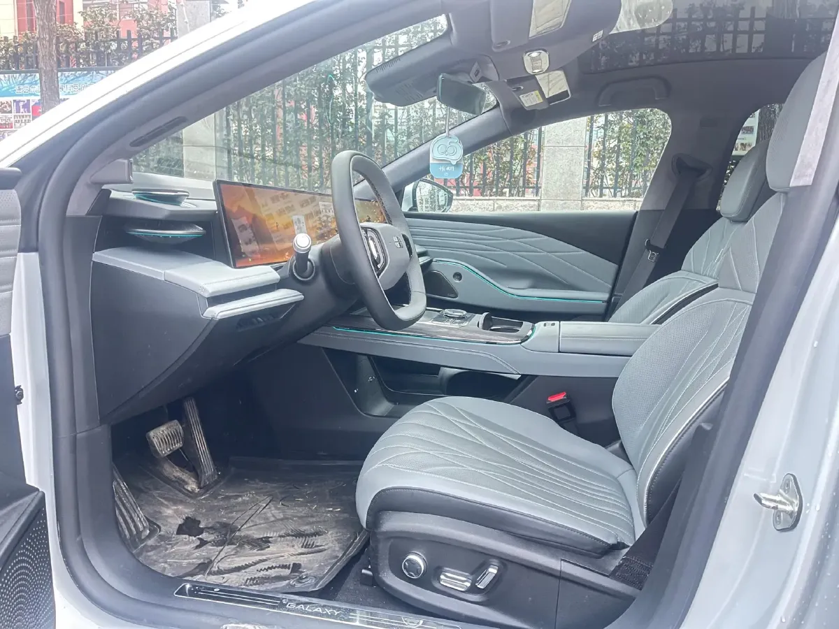 2025 MAXUS InterstellarX 2.5T 224HP L4 8AT,autocango,china used car exporter,china ev exporter,chinese used car exporter,chinese used ev exporter