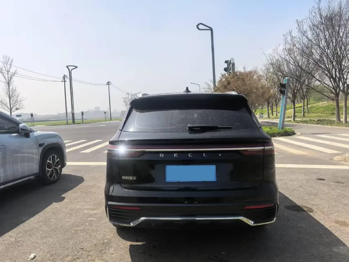 2025 Geely Monjaro 2.0T 238HP L4 8AT,autocango,china used car exporter,china ev exporter,chinese used car exporter,chinese used ev exporter