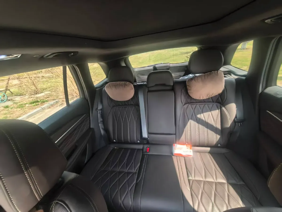 2025 Geely Monjaro 2.0T 238HP L4 8AT,autocango,china used car exporter,china ev exporter,chinese used car exporter,chinese used ev exporter