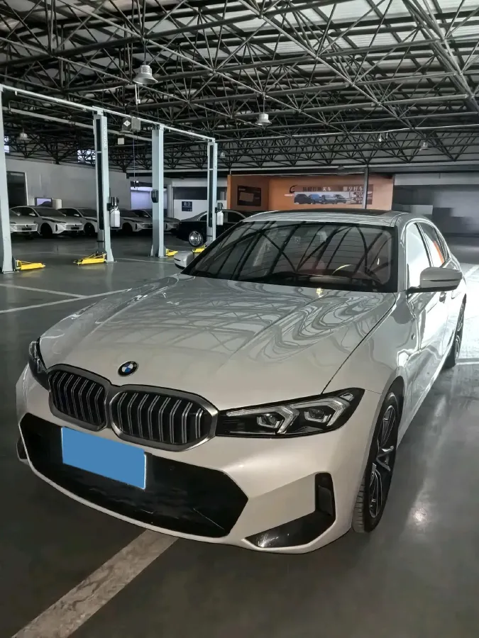 2023 BMW 3 Series 2.0T 156HP L4 8AT,autocango,china used car exporter,china ev exporter,chinese used car exporter,chinese used ev exporter