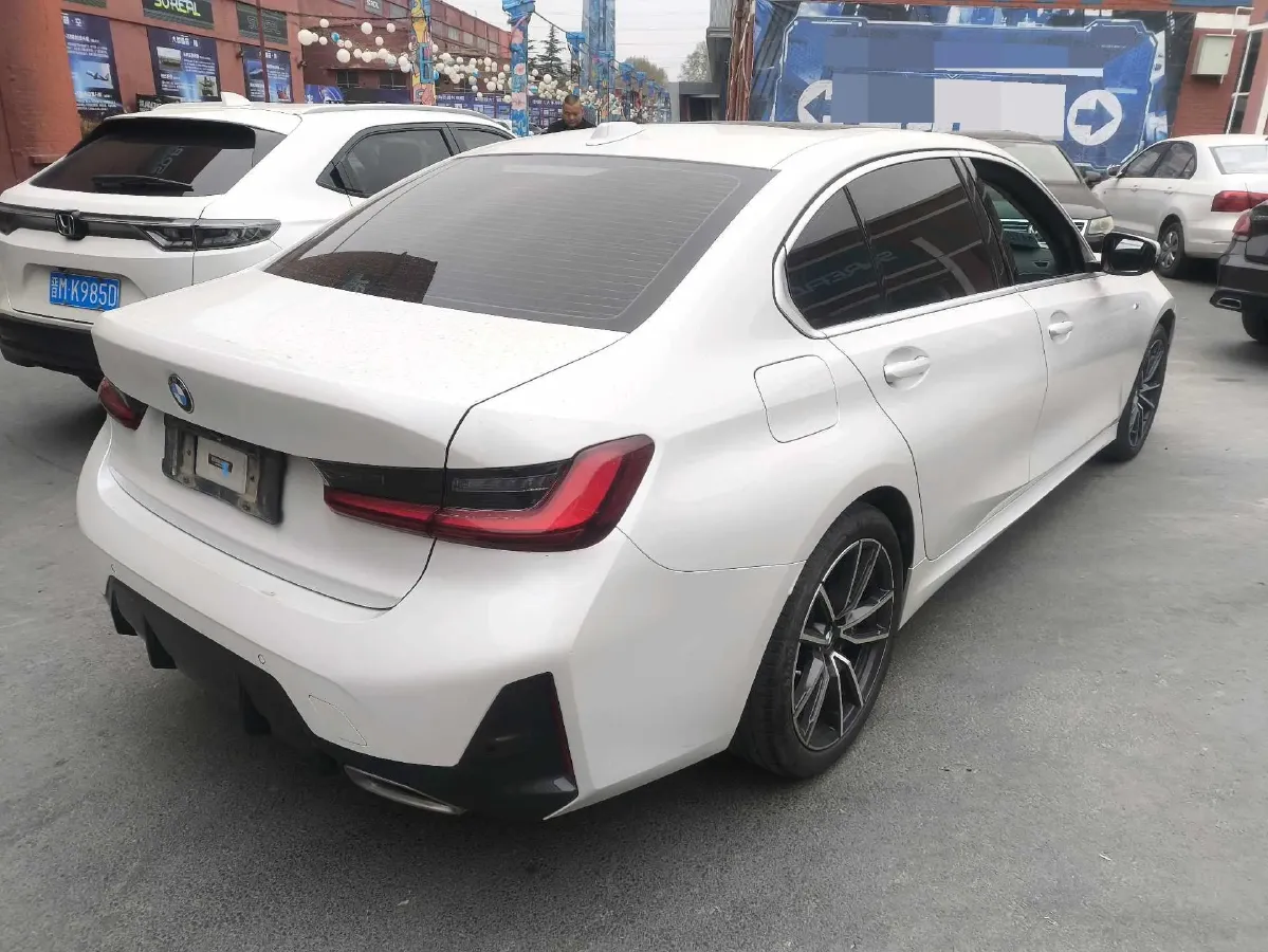 2023 BMW 3 Series 2.0T 156HP L4 8AT,autocango,china used car exporter,china ev exporter,chinese used car exporter,chinese used ev exporter