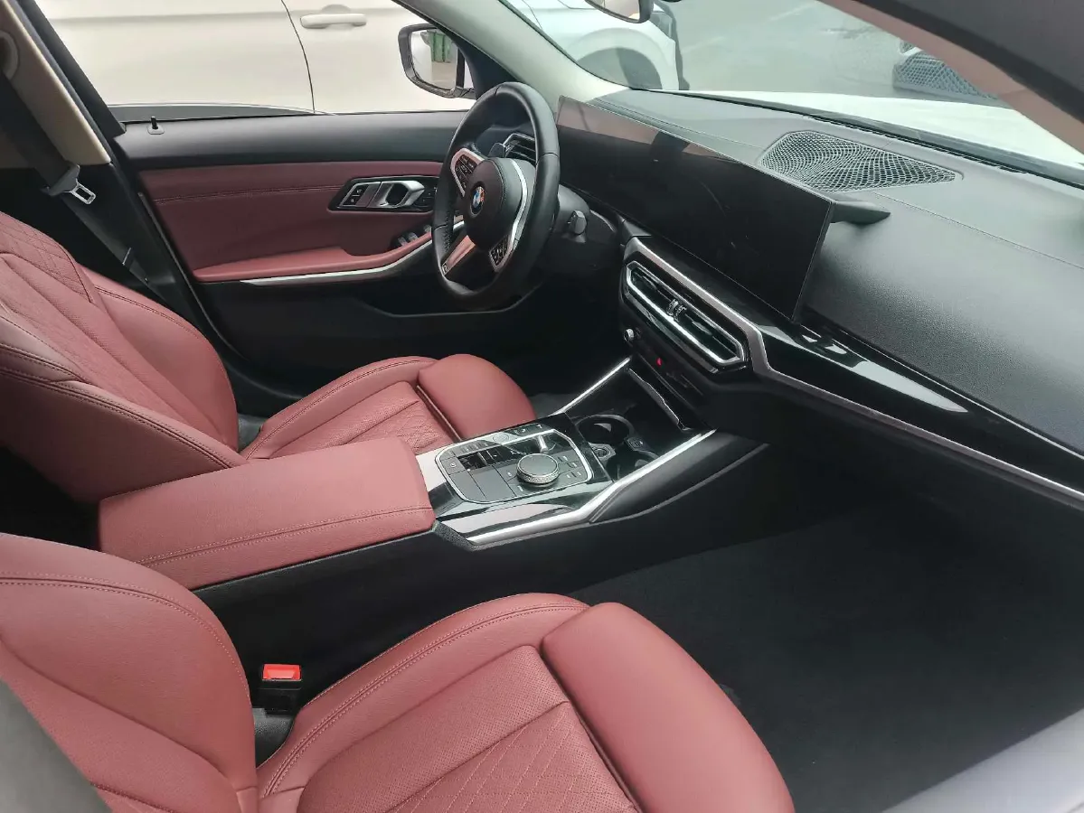 2023 BMW 3 Series 2.0T 156HP L4 8AT,autocango,china used car exporter,china ev exporter,chinese used car exporter,chinese used ev exporter