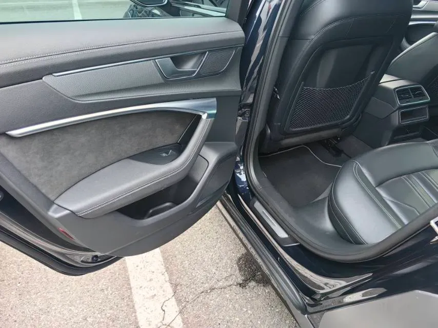 2022 Audi A6 3.0T 340HP V6 7DCT,autocango,china used car exporter,china ev exporter,chinese used car exporter,chinese used ev exporter