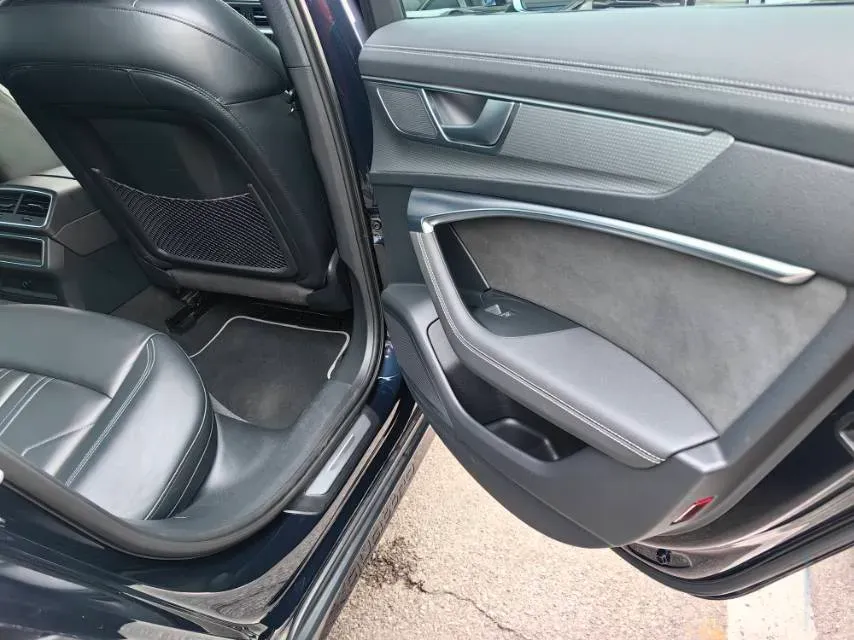 2022 Audi A6 3.0T 340HP V6 7DCT,autocango,china used car exporter,china ev exporter,chinese used car exporter,chinese used ev exporter