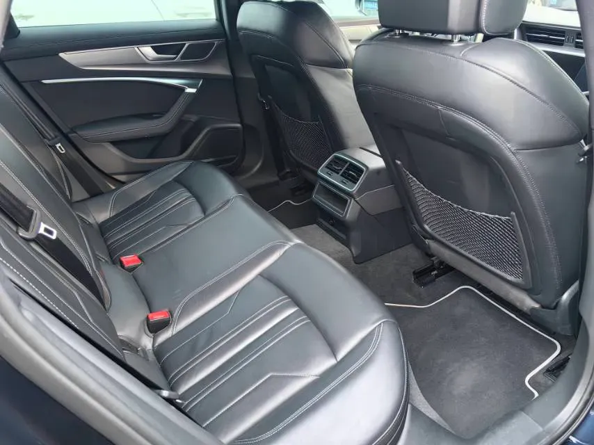 2022 Audi A6 3.0T 340HP V6 7DCT,autocango,china used car exporter,china ev exporter,chinese used car exporter,chinese used ev exporter