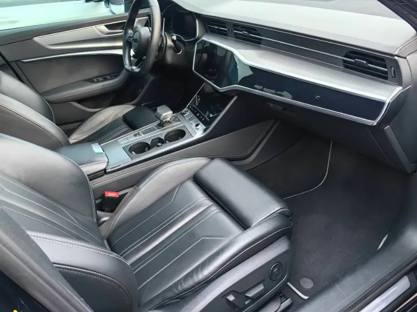 2022 Audi A6 3.0T 340HP V6 7DCT,autocango,china used car exporter,china ev exporter,chinese used car exporter,chinese used ev exporter