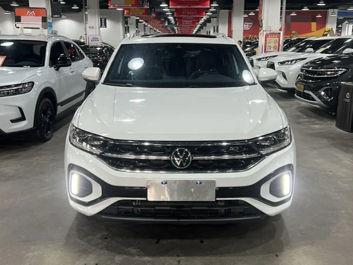 2023 Volkswagen T-Roc 1.5T 160HP L4 7DCT,autocango,china used car exporter,china ev exporter,chinese used car exporter,chinese used ev exporter