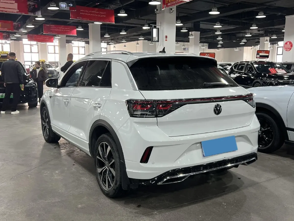 2023 Volkswagen T-Roc 1.5T 160HP L4 7DCT,autocango,china used car exporter,china ev exporter,chinese used car exporter,chinese used ev exporter