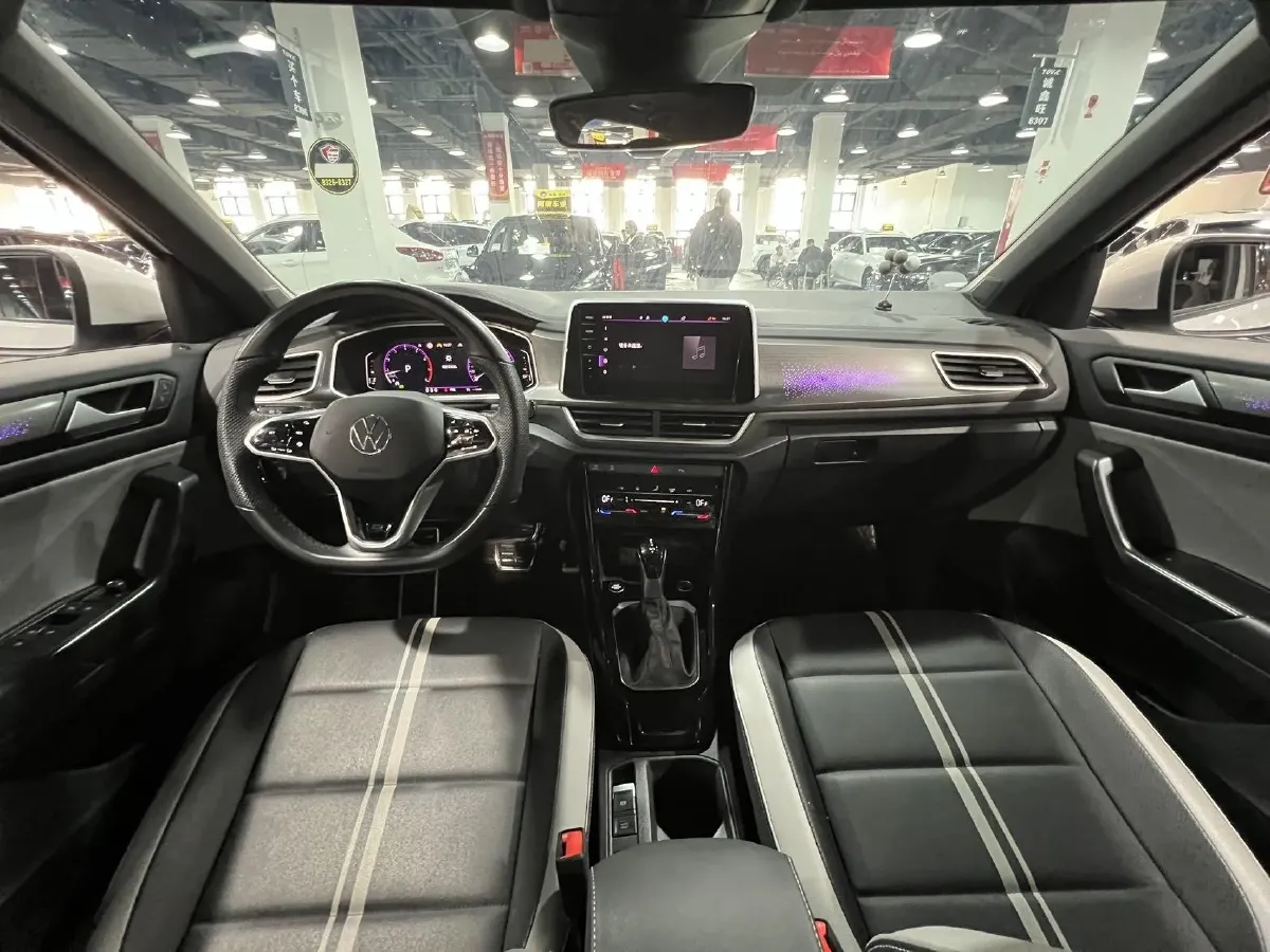 2023 Volkswagen T-Roc 1.5T 160HP L4 7DCT,autocango,china used car exporter,china ev exporter,chinese used car exporter,chinese used ev exporter