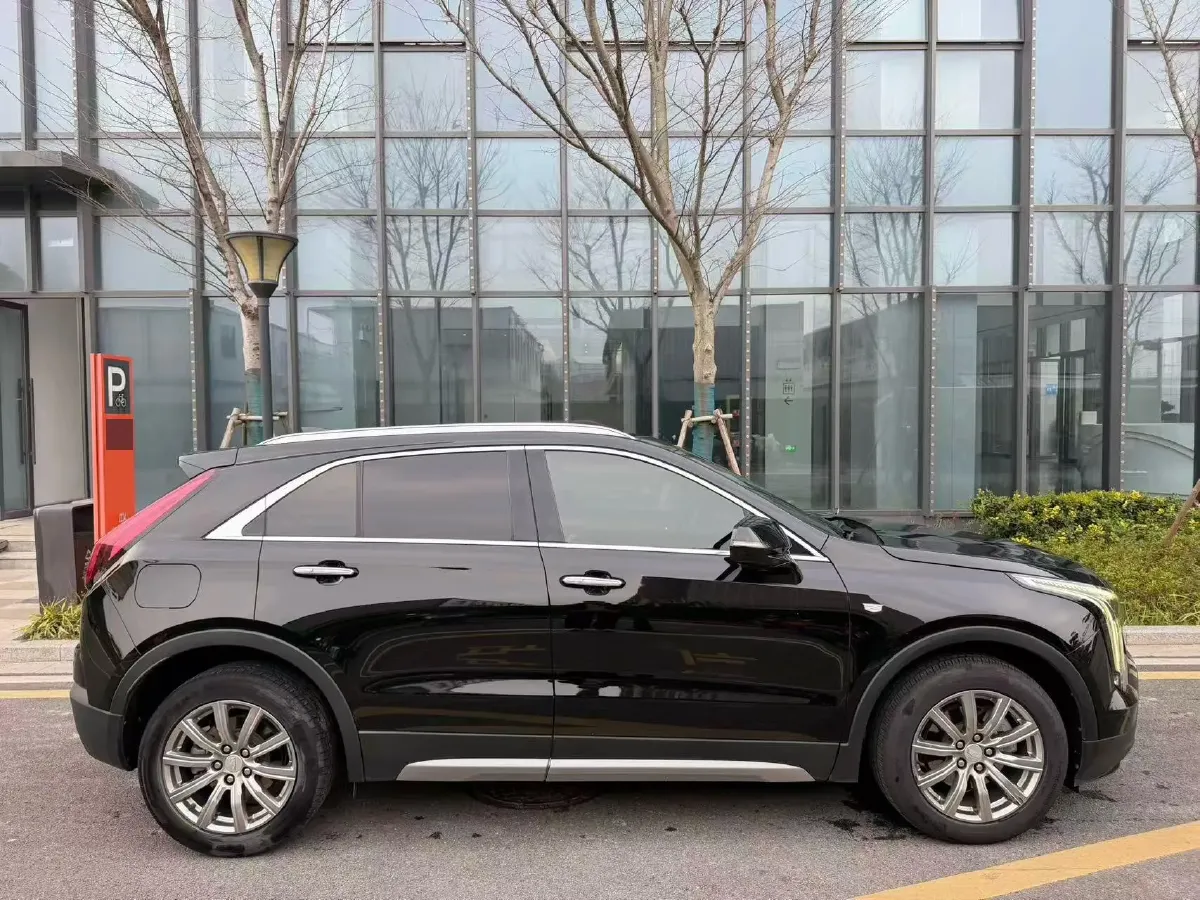 2020 Cadillac XT4 2.0T 241HP L4 9AT,autocango,china used car exporter,china ev exporter,chinese used car exporter,chinese used ev exporter